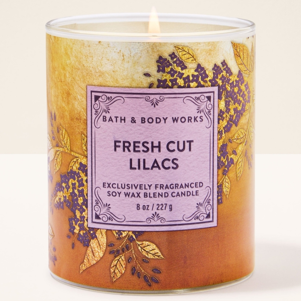 Bath & Body Works Fresh Cut Lilacs Single Wick Candle 8oz NEW